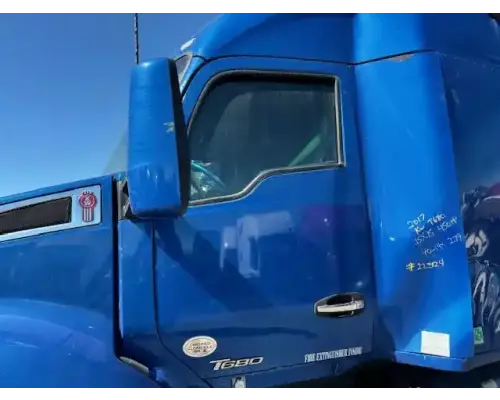 Kenworth T680 Mirror (Side View)