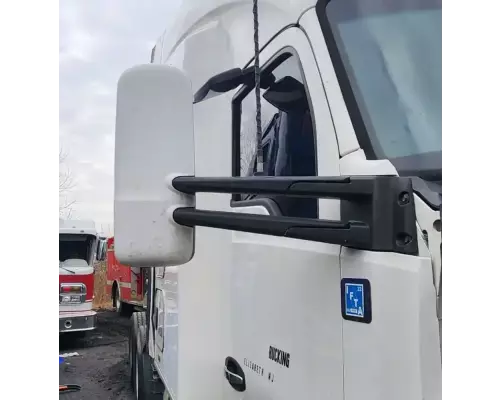 Kenworth T680 Mirror (Side View)