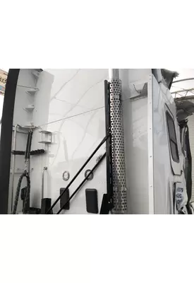 Kenworth T680 Muffler Shield