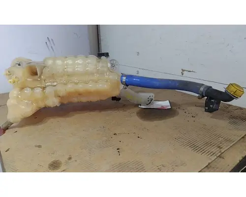 Radiator Overflow Bottle KENWORTH T680 LKQ Western Truck Parts