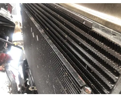 Kenworth T680 Radiator in UCON, ID #112820-13