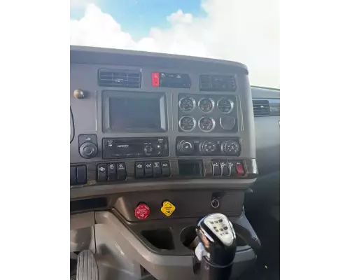 Radio Kenworth T680 Holst Truck Parts