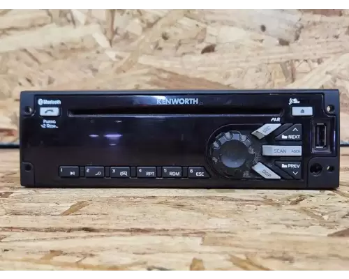 Kenworth T680 Radio