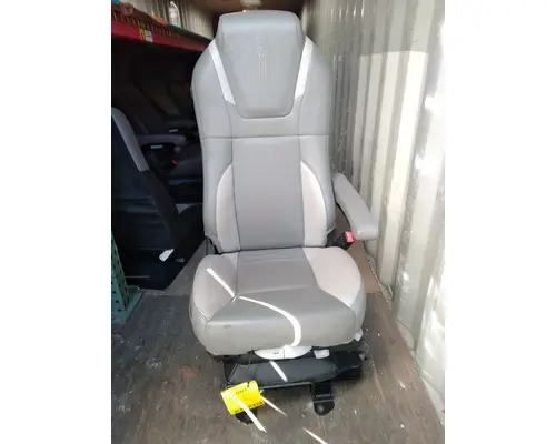 Seat, Front KENWORTH T680 High Mountain Horsepower