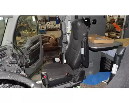 Seat, Front KENWORTH T680 LKQ Thompson Motors - Wykoff