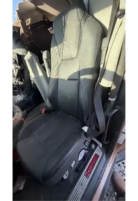 Kenworth T680 Seat, Front