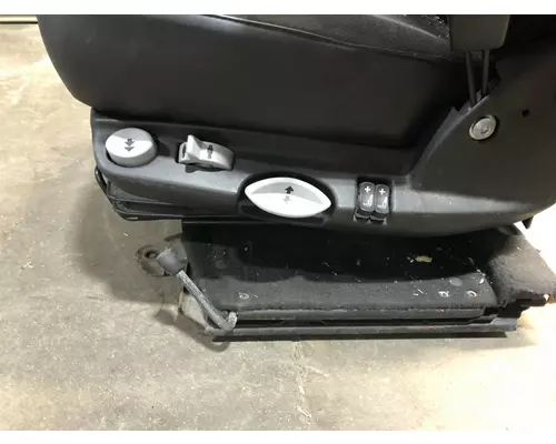 Kenworth T680 Seat (Air Ride Seat)