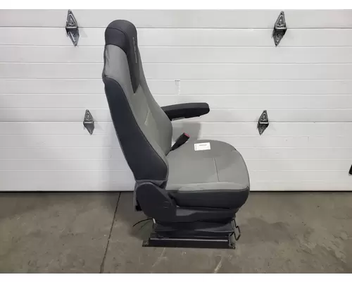 Kenworth T680 Seat (Air Ride Seat)