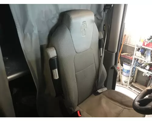 Kenworth T680 Seat (Air Ride Seat)