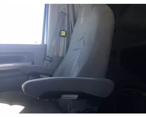Kenworth T680 Seat (non-Suspension)