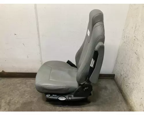 Kenworth T680 Seat (non-Suspension)