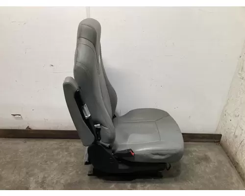 Kenworth T680 Seat (non-Suspension)