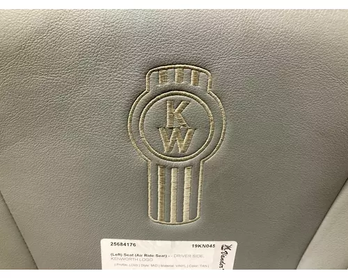 Kenworth T680 Seat (non-Suspension)