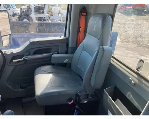 Kenworth T680 Seat (non-Suspension)