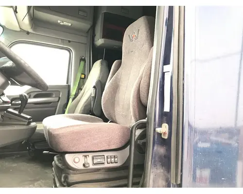 Kenworth T680 Seat (non-Suspension)