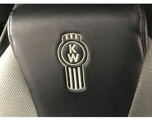 Kenworth T680 Seat (non-Suspension)