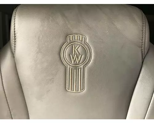 Kenworth T680 Seat (non-Suspension)