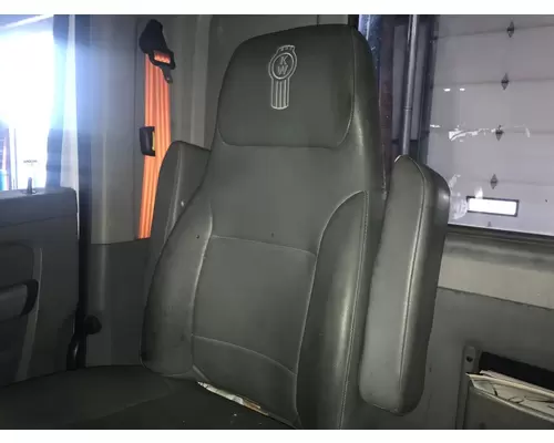 Kenworth T680 Seat (non-Suspension)
