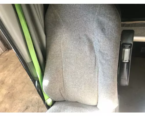 Kenworth T680 Seat (non-Suspension)