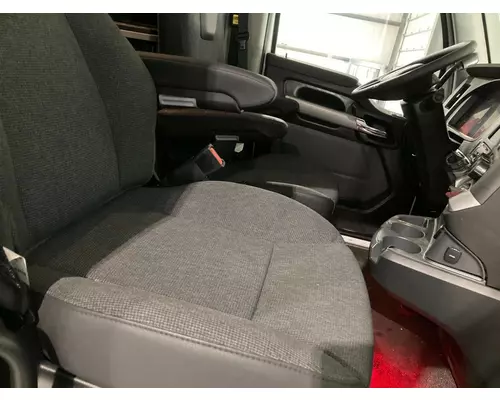 Kenworth T680 Seat (non-Suspension)