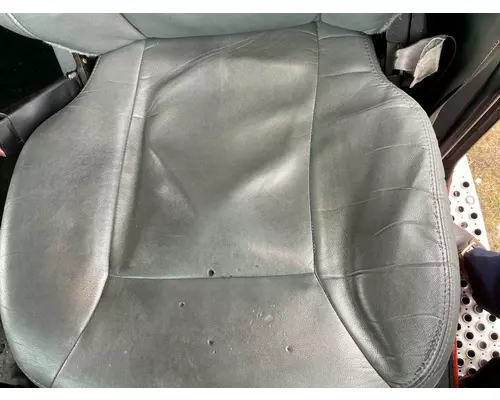 Kenworth T680 Seat (non-Suspension)