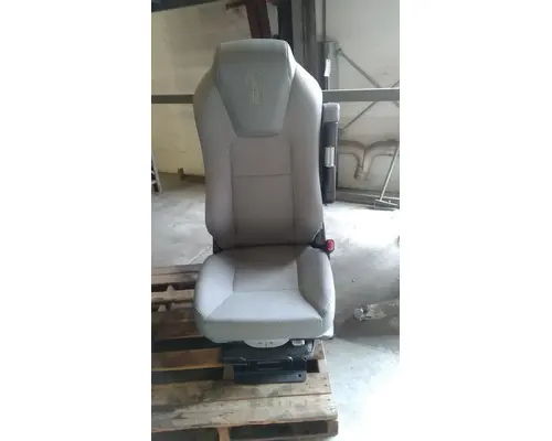 Seat, Front KENWORTH T680 High Mountain Horsepower