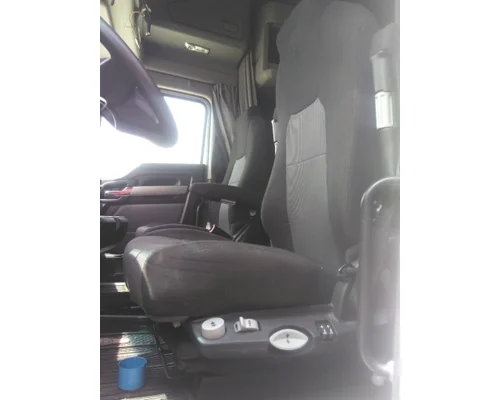 Seat, Front KENWORTH T680 LKQ Evans Heavy Truck Parts