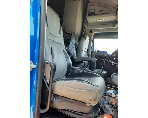 Seat, Front KENWORTH T680 LKQ Heavy Truck Maryland