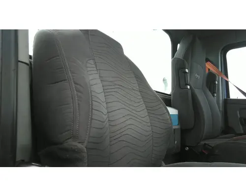 Seat, Front KENWORTH T680 LKQ Heavy Truck - Goodys