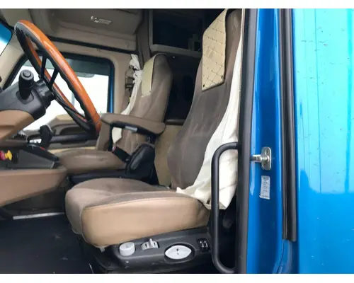 Seat, Front Kenworth T680 Vander Haags Inc Cb