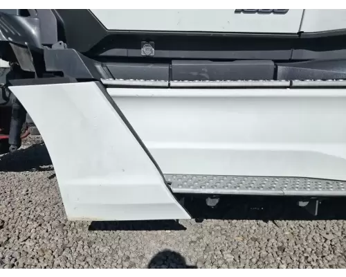 Kenworth T680 Side Fairing