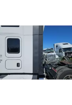 Kenworth T680 Side Fairing