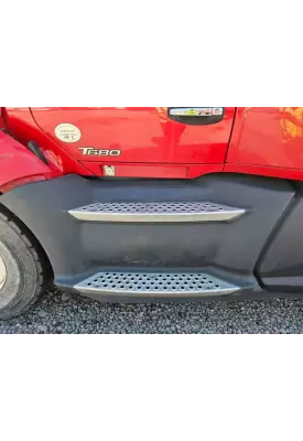 Kenworth T680 Side Fairing