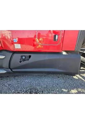 Kenworth T680 Side Fairing