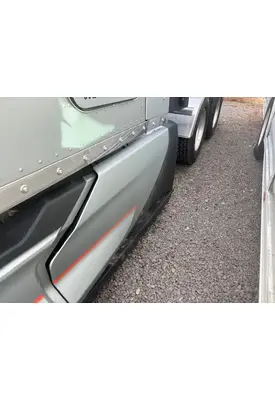 Kenworth T680 Side Fairing