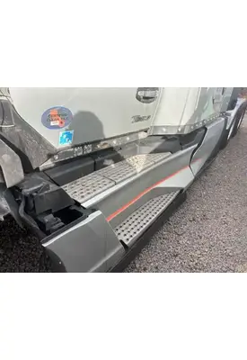 Kenworth T680 Side Fairing