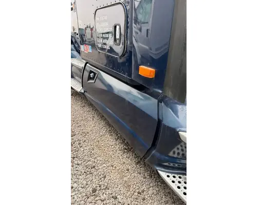 Kenworth T680 Side Fairing