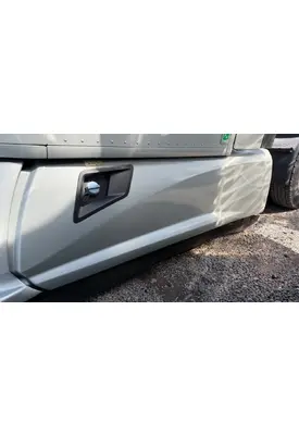 Kenworth T680 Side Fairing