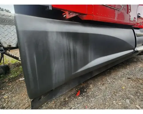 Kenworth T680 Side Fairing