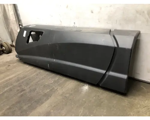 Kenworth T680 Skirt