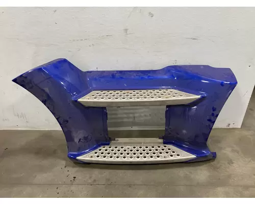 Kenworth T680 Skirt