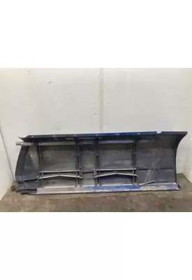 Kenworth T680 Skirt