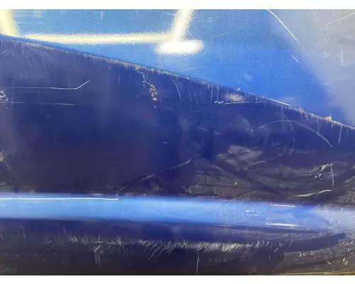 Kenworth T680 Skirt