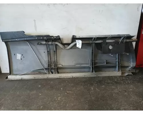Kenworth T680 Skirt