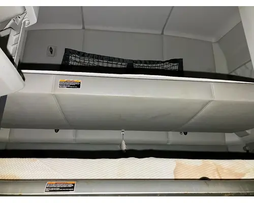 Kenworth T680 Sleeper Bunk