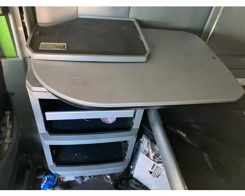 Kenworth T680 Sleeper Cabinets