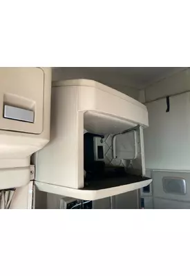 Kenworth T680 Sleeper Cabinets