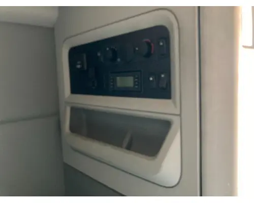 Kenworth T680 Sleeper Controls