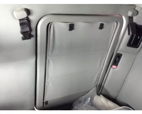 Kenworth T680 Sleeper Door