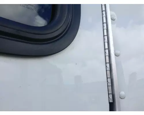 Kenworth T680 Sleeper Door